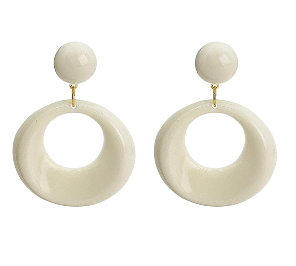 Minta Ear White Pipol's Bazaar